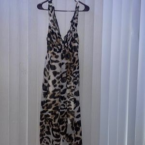 Nikibiki leopard dress Small women